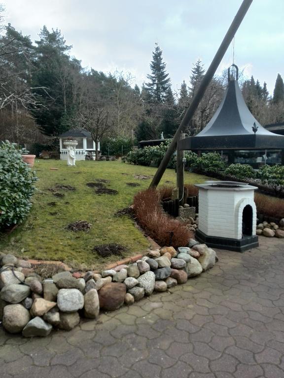 Altes Zollhaus Am Klinikum Hotell Lübeck Exteriör bild