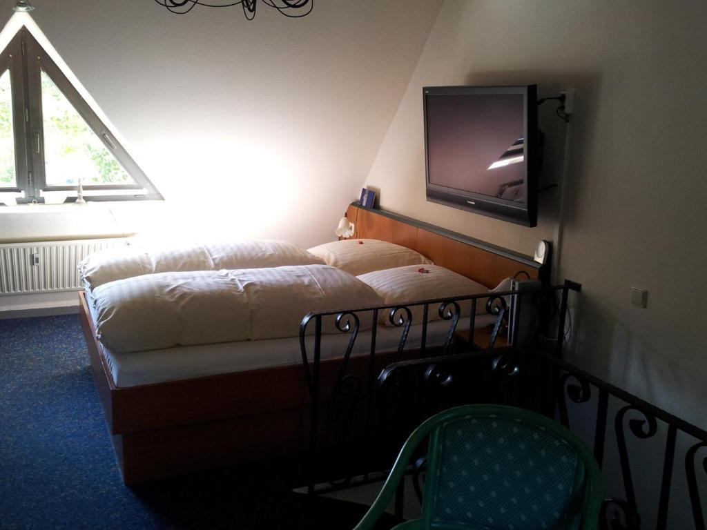 Altes Zollhaus Am Klinikum Hotell Lübeck Rum bild