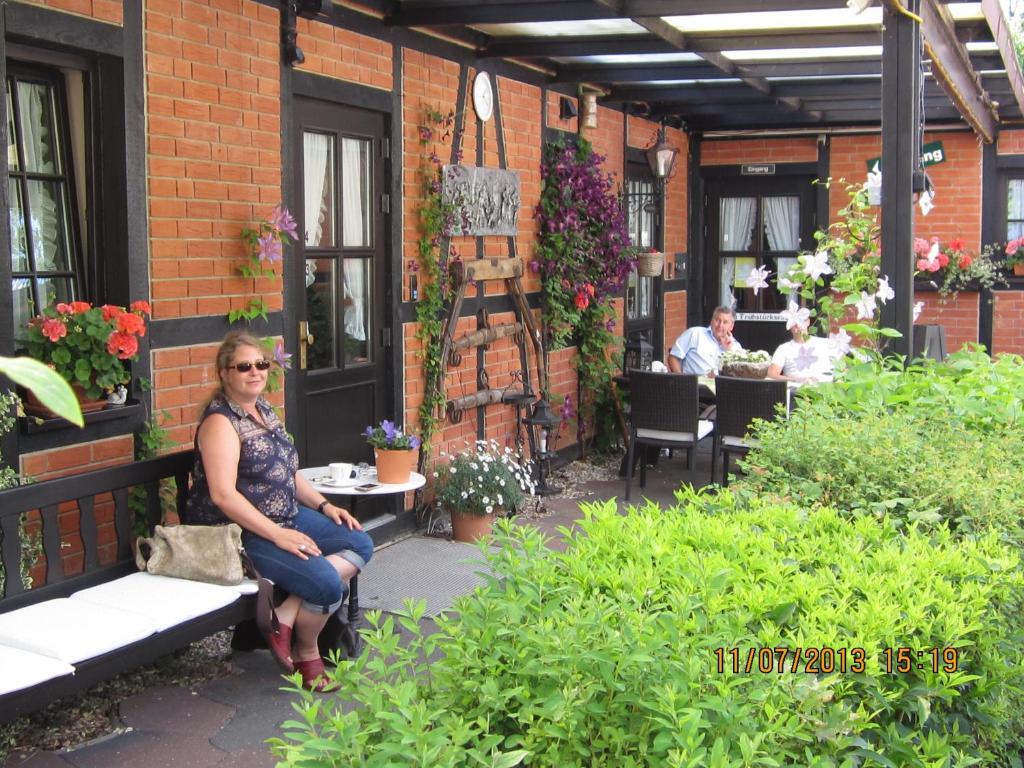 Altes Zollhaus Am Klinikum Hotell Lübeck Exteriör bild