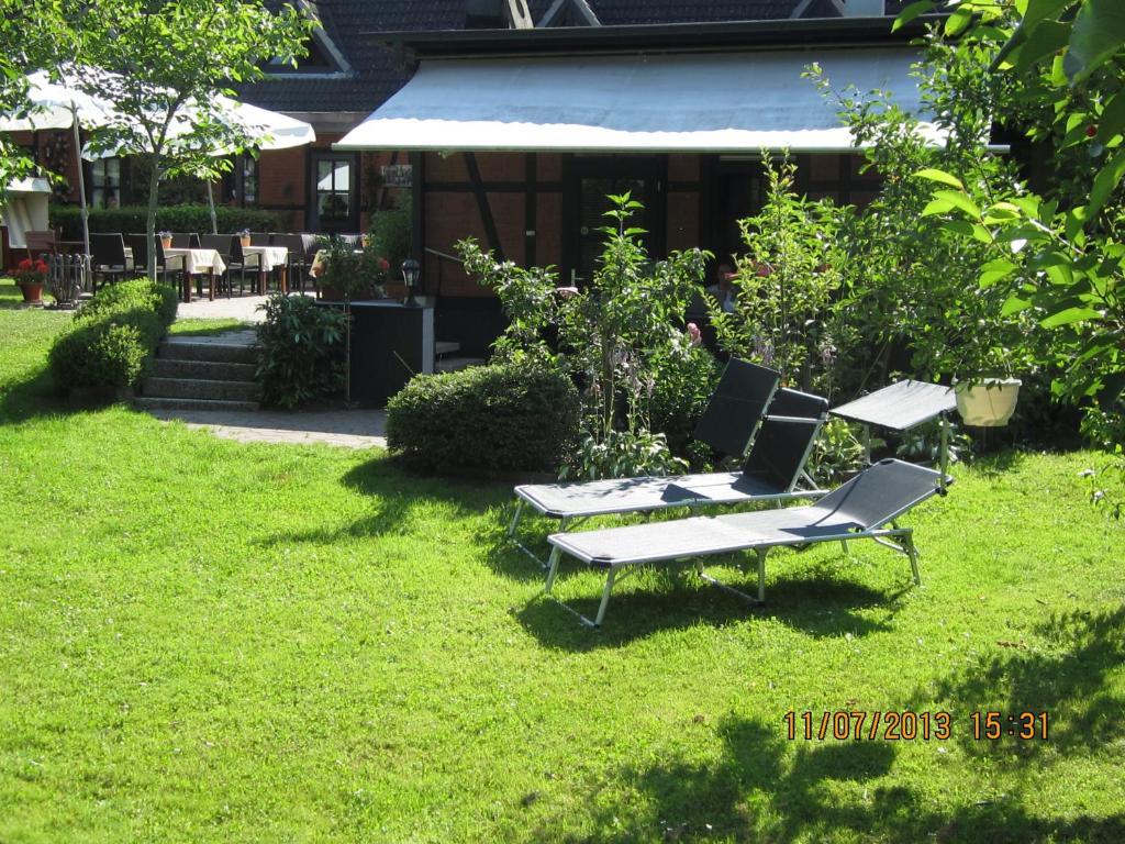 Altes Zollhaus Am Klinikum Hotell Lübeck Exteriör bild
