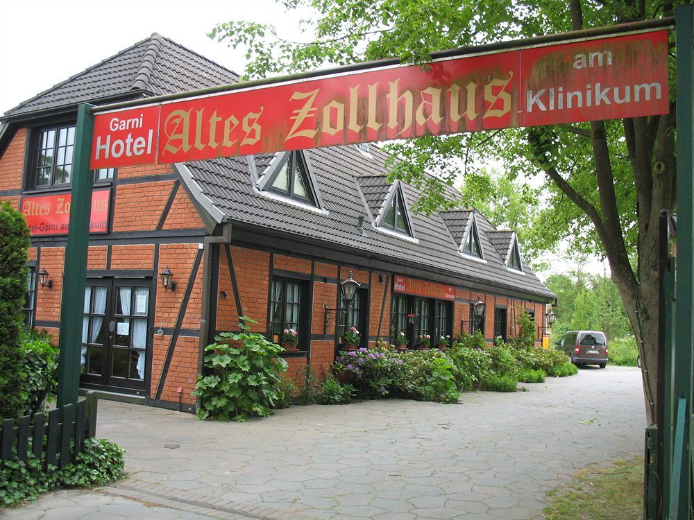 Altes Zollhaus Am Klinikum Hotell Lübeck Exteriör bild