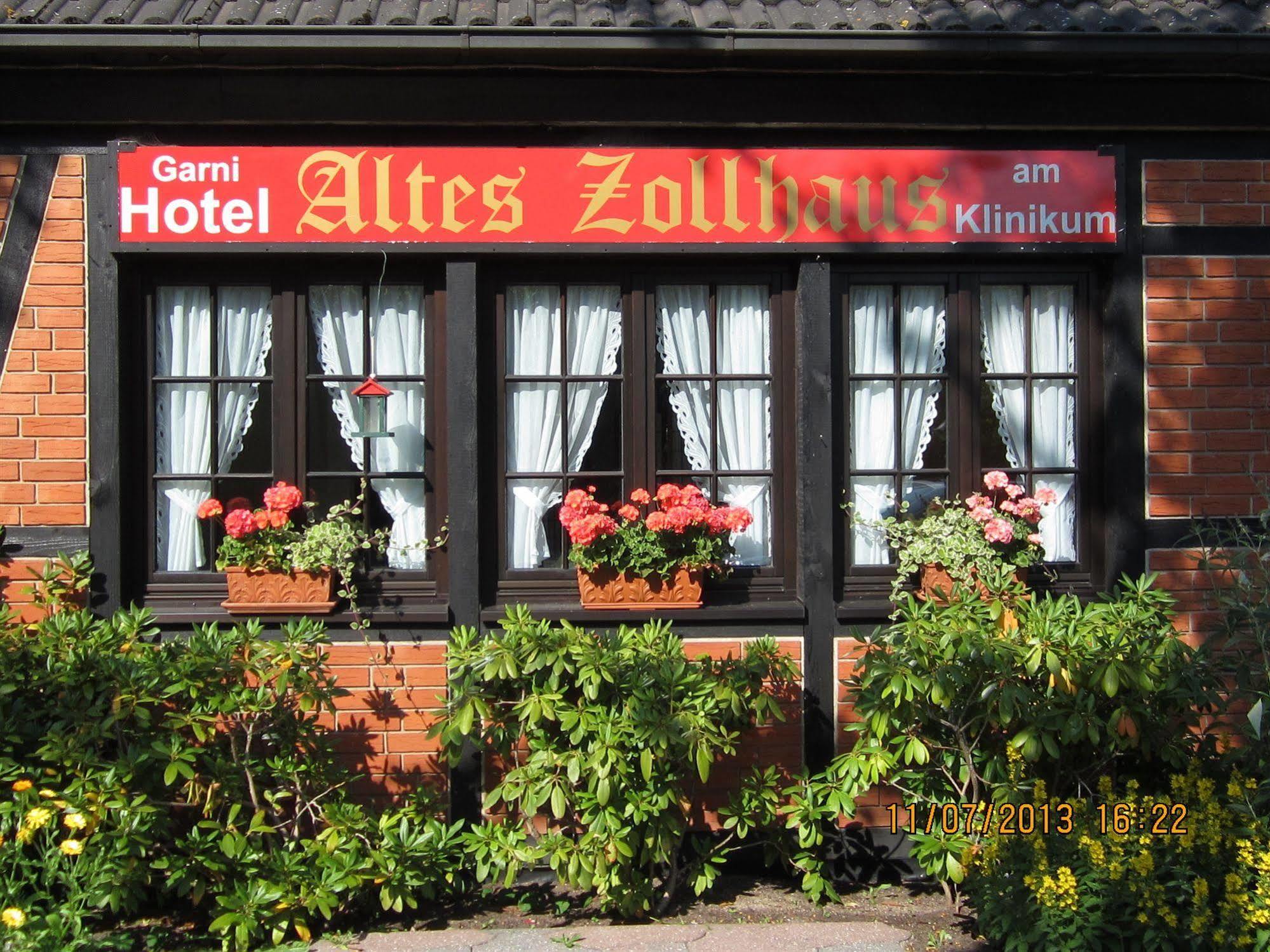 Altes Zollhaus Am Klinikum Hotell Lübeck Exteriör bild