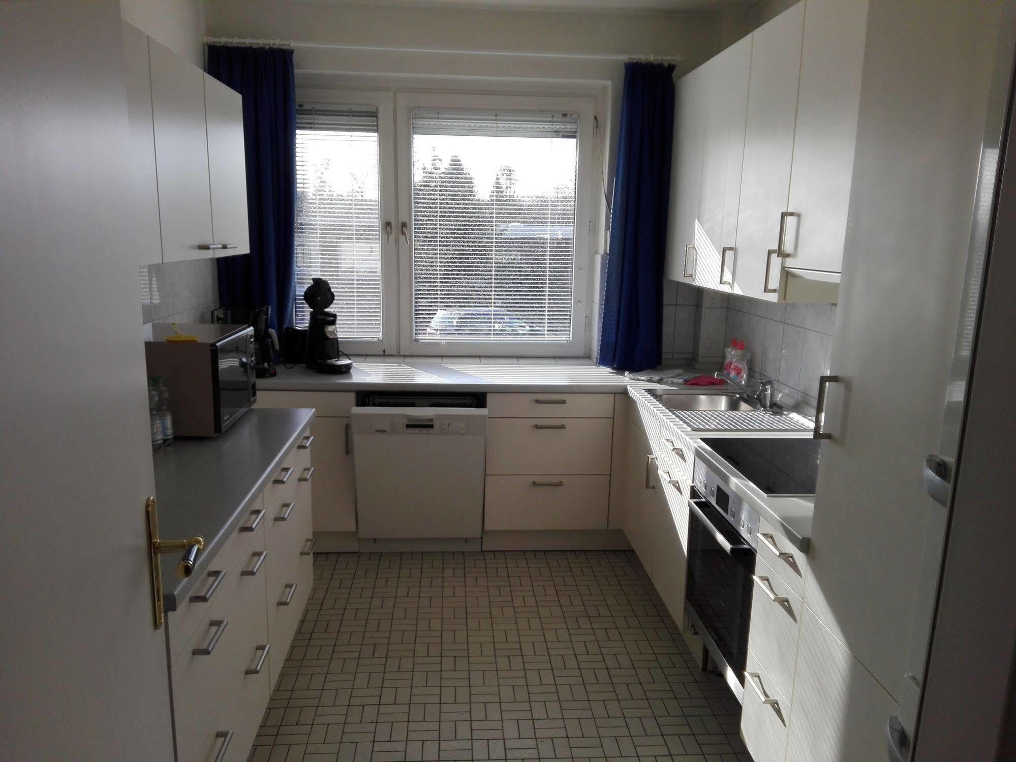 Altes Zollhaus Am Klinikum Hotell Lübeck Exteriör bild